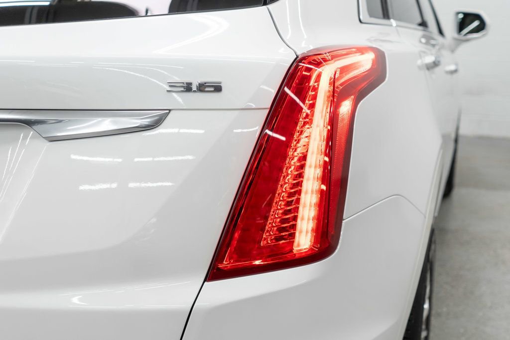 Used 2017 Cadillac XT5 Luxury w/ Driver Awareness Package image 43