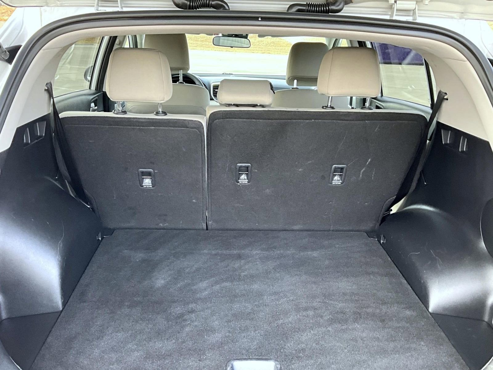 Used 2020 Kia Sportage LX image 21