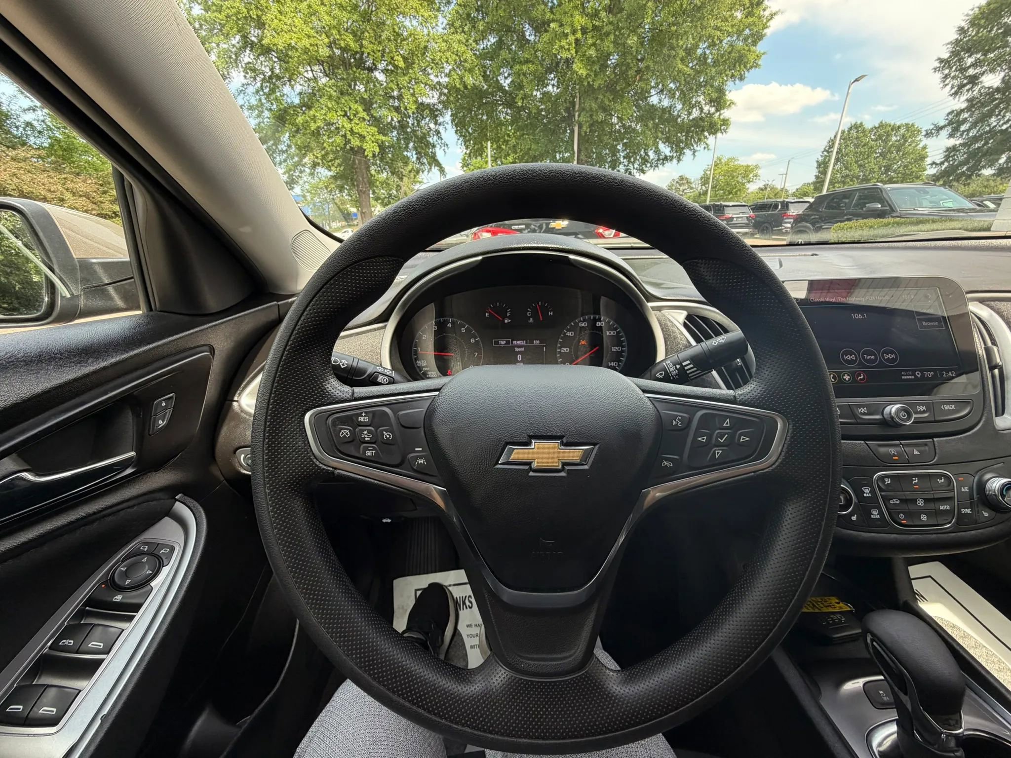 Used 2024 Chevrolet Malibu LT FWD image 20