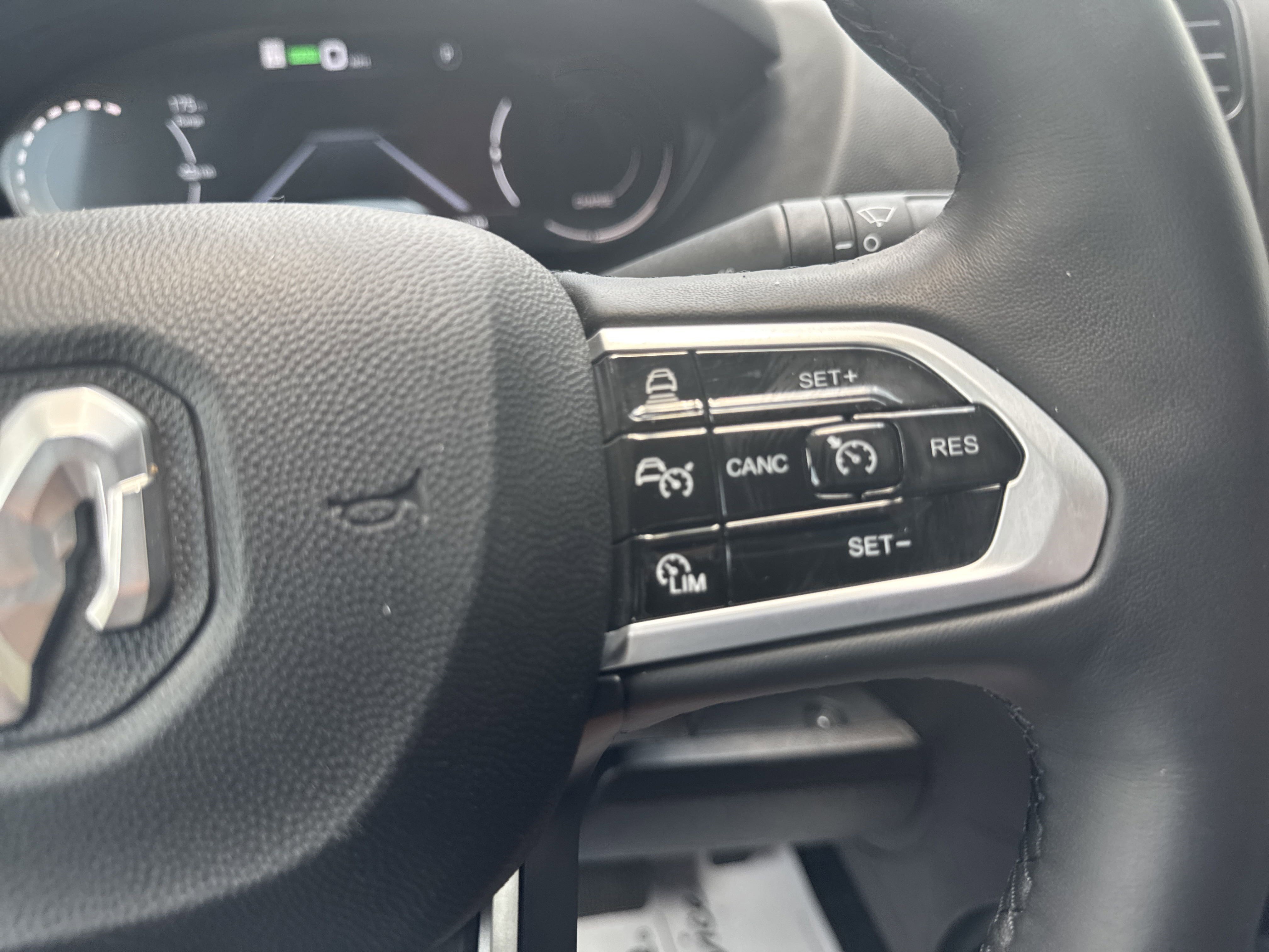 Used 2024 RAM ProMaster 3500 w/ Delivery Van Package image 27