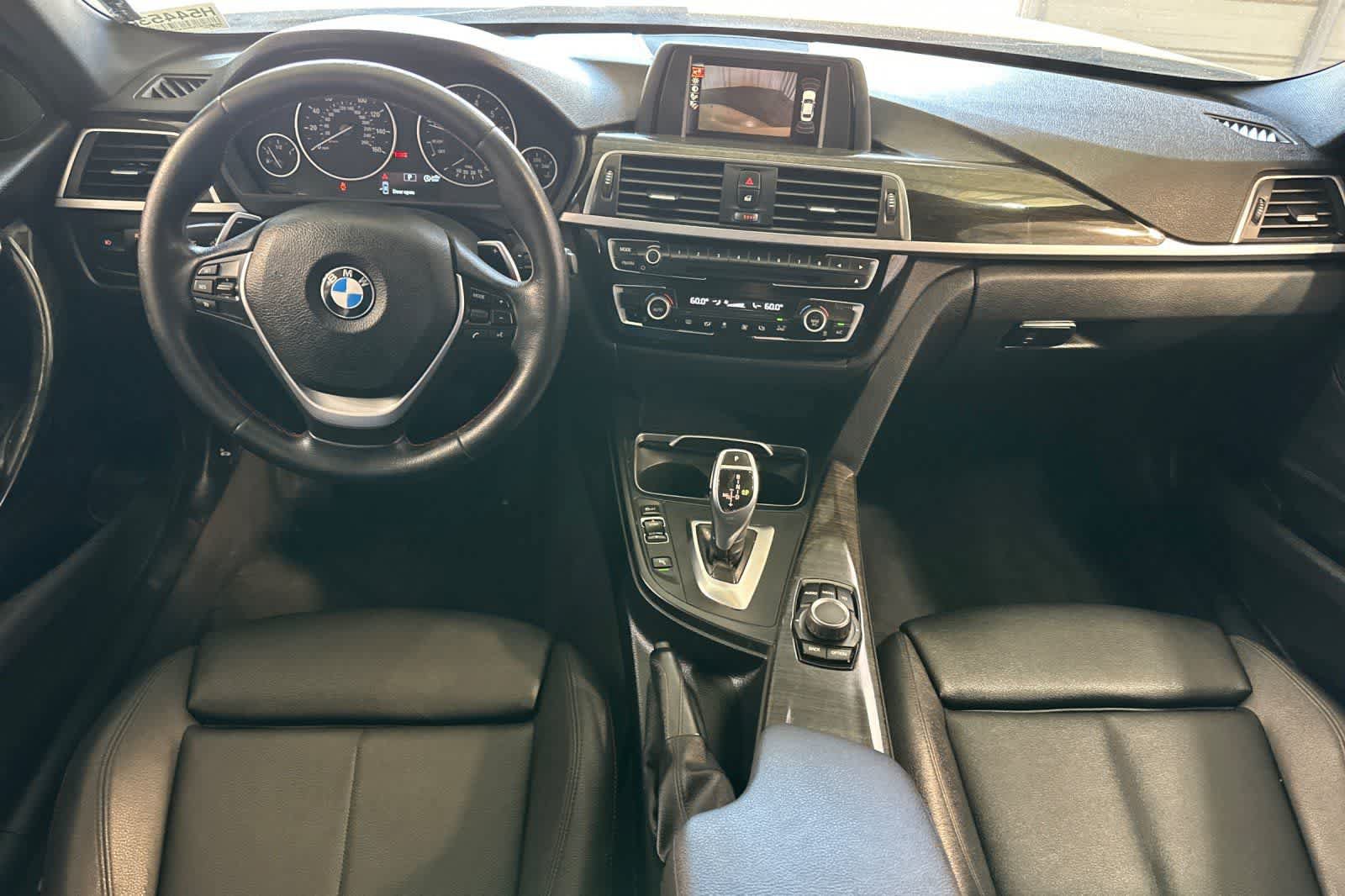 Used 2016 BMW 328i Sedan RWD image 4