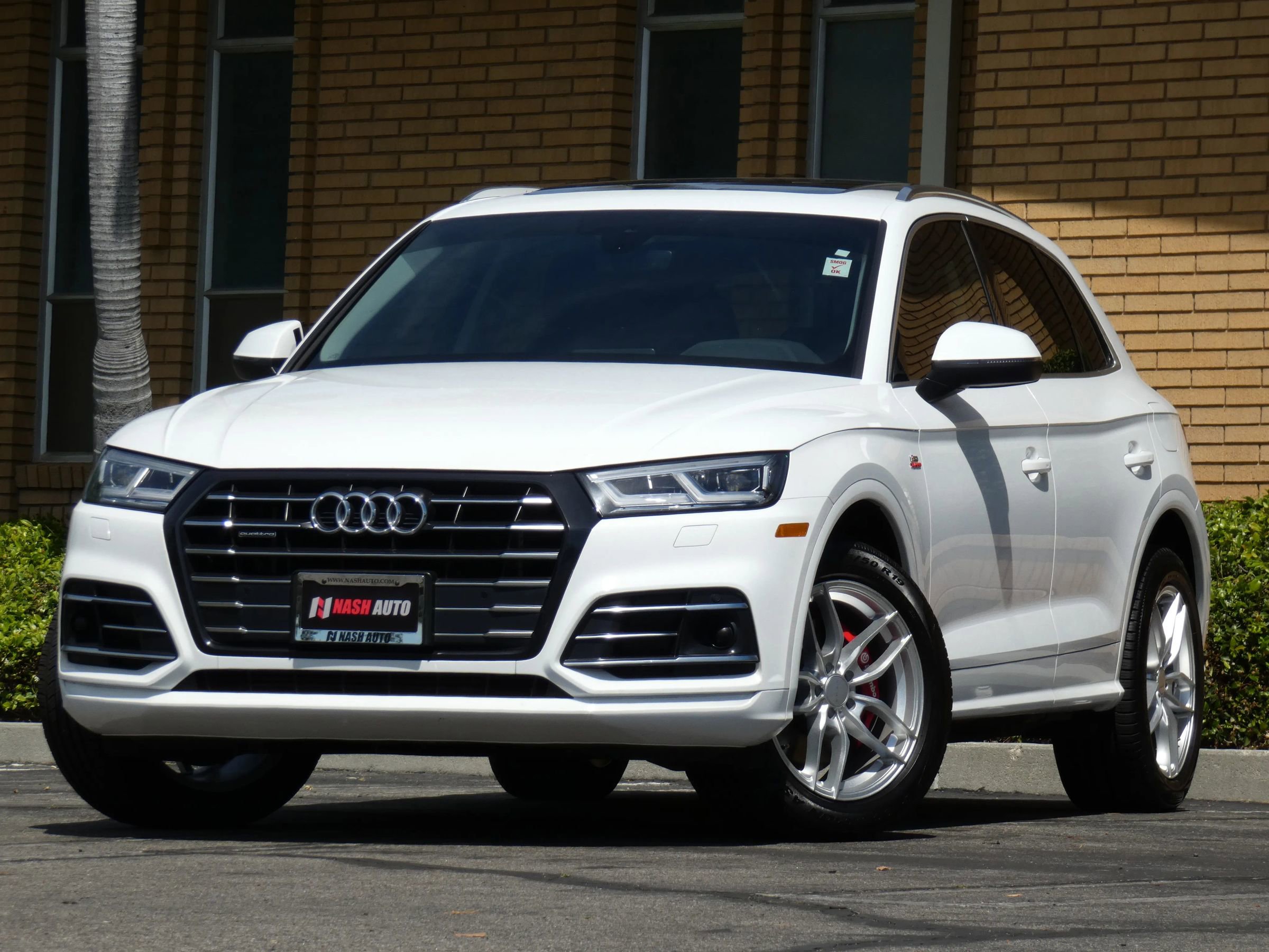 Used 2020 Audi Q5 e Premium Plus image 4