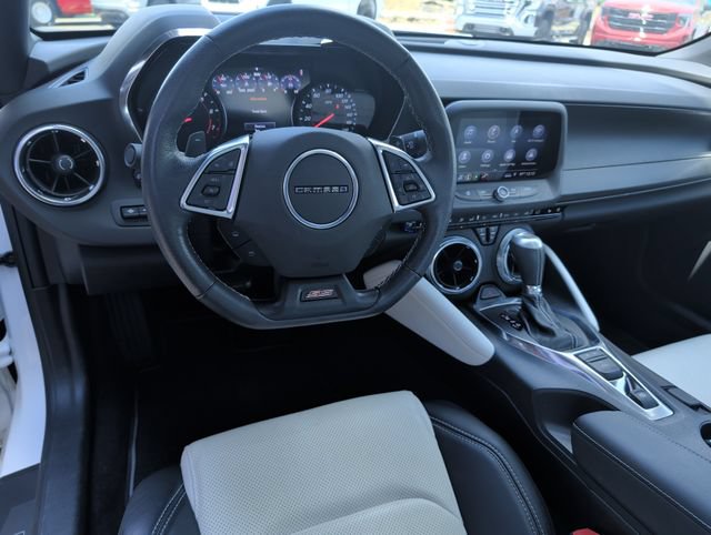 Used 2019 Chevrolet Camaro SS RWD image 2