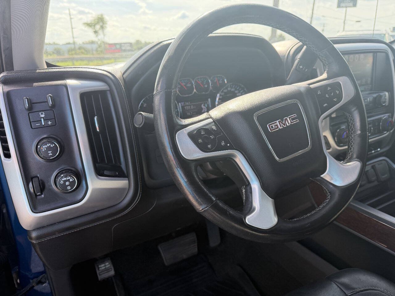 Used 2018 GMC Sierra 1500 SLT AWD/4WD image 14