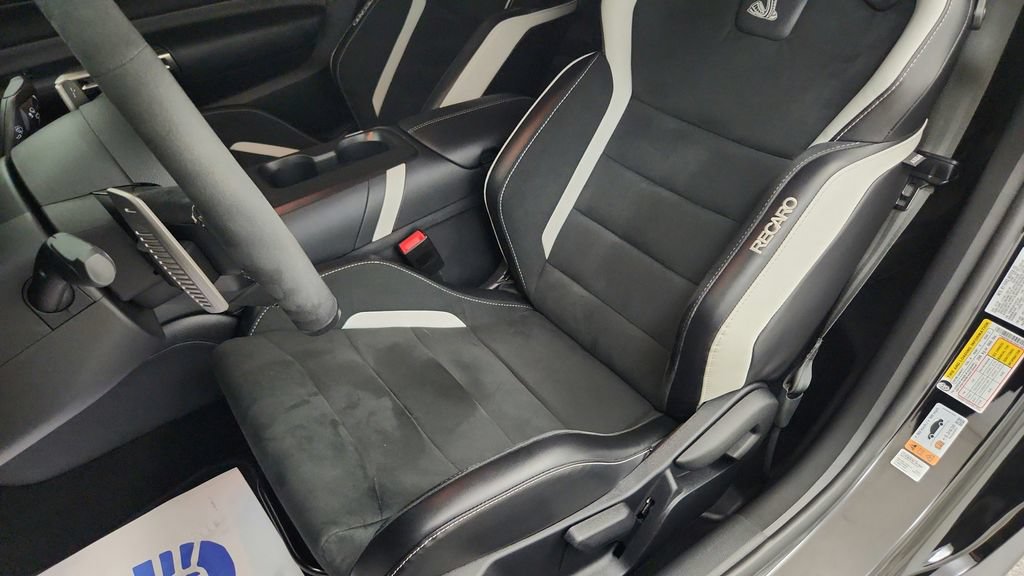 Used 2020 Ford Mustang Shelby GT500 w/ Technology Package RWD image 37