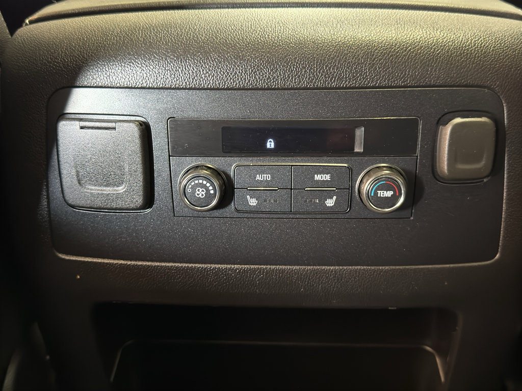 Used 2020 Chevrolet Tahoe Premier AWD/4WD image 13