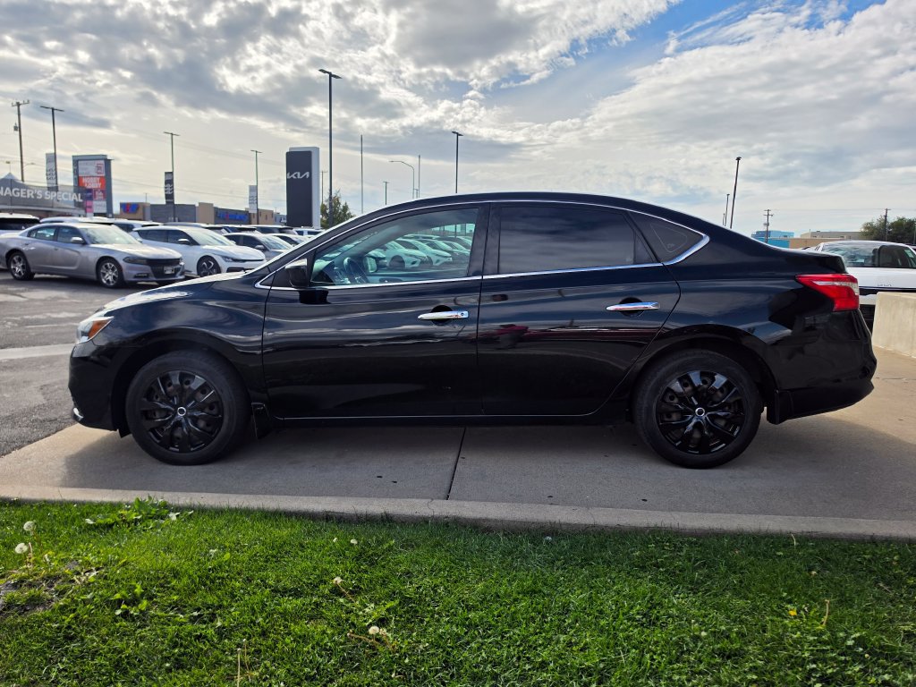 Used 2019 Nissan Sentra S FWD image 8