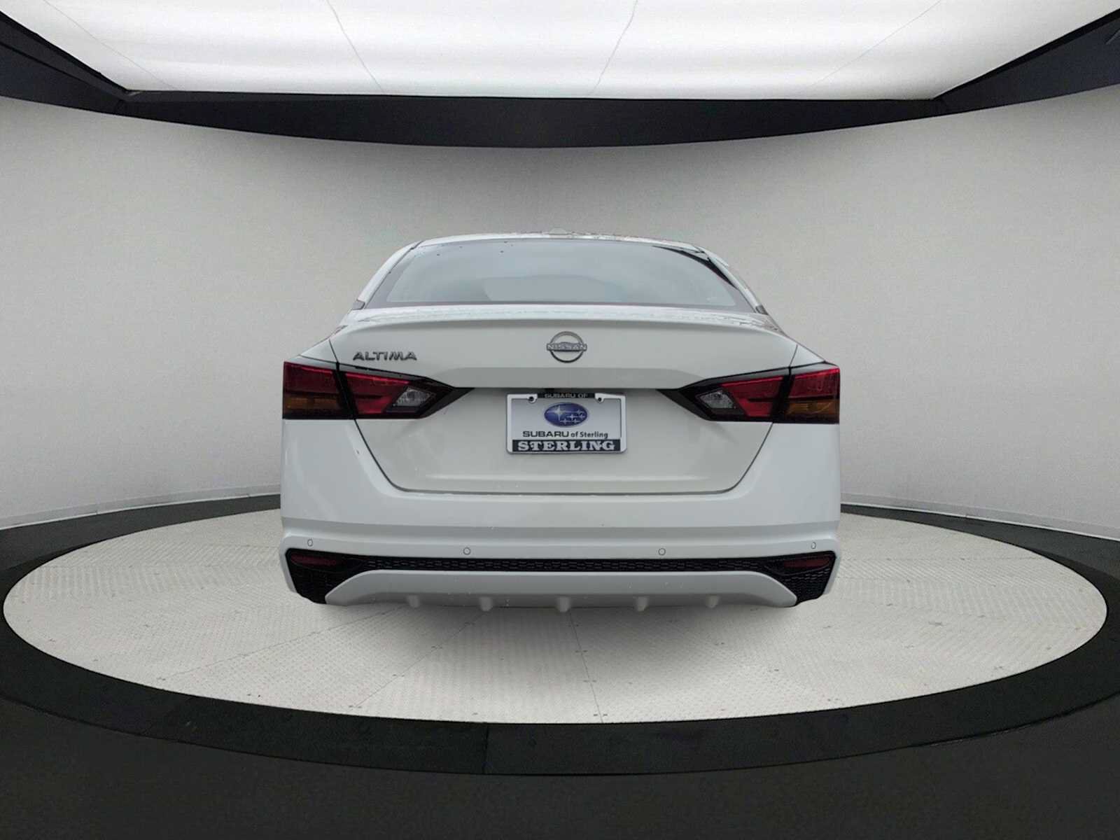 Used 2025 Nissan Altima 2.5 SV FWD image 7