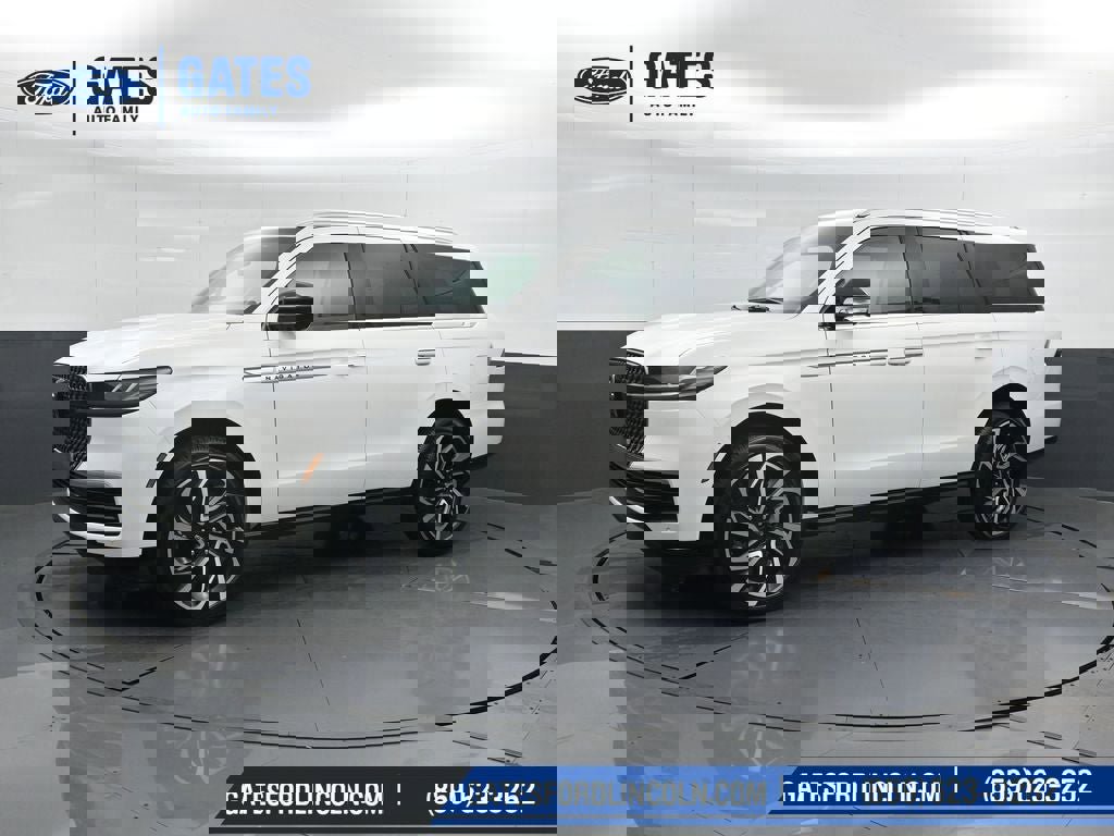 New 2026 Lincoln Navigator Reserve image 7