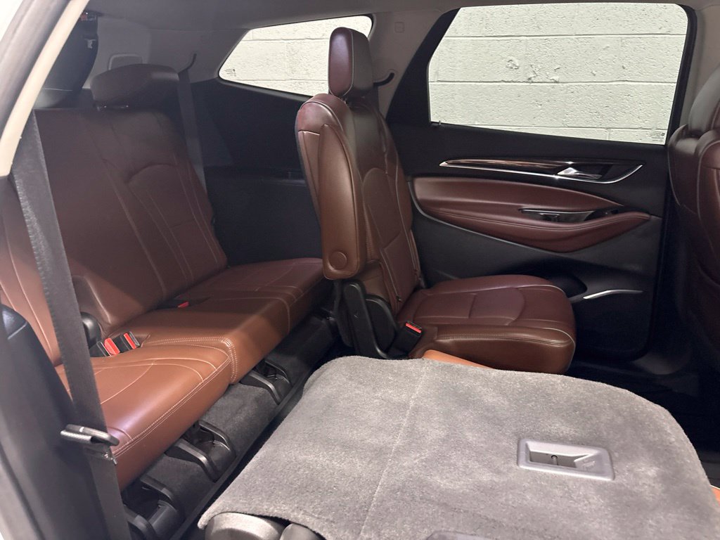 Used 2018 Buick Enclave Avenir w/ Avenir Technology Package AWD/4WD image 10