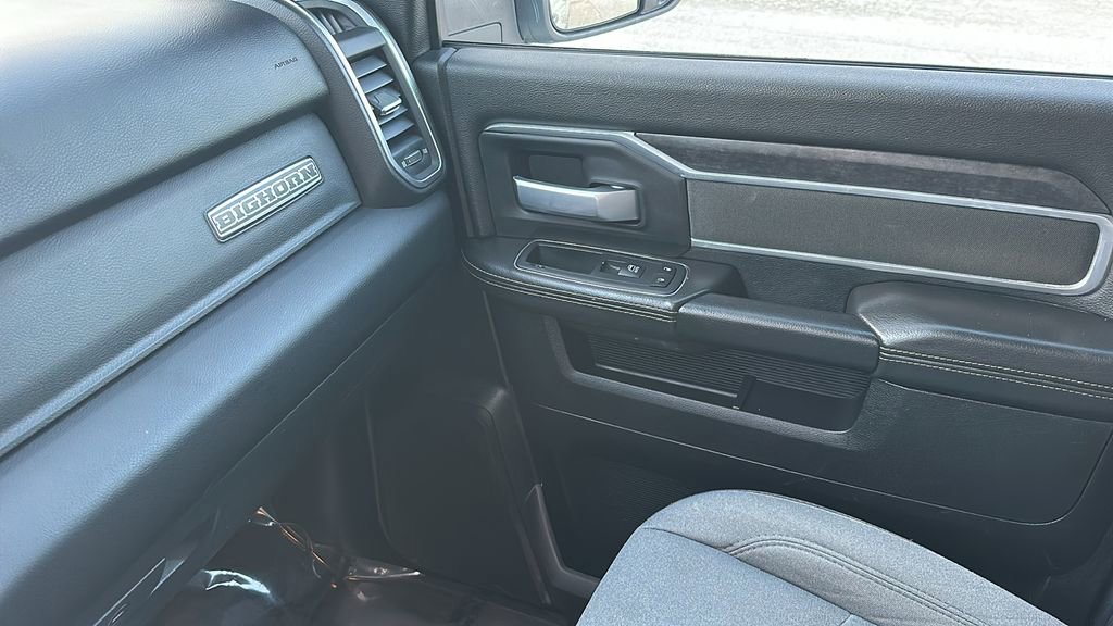Used 2024 RAM 2500 Big Horn image 32