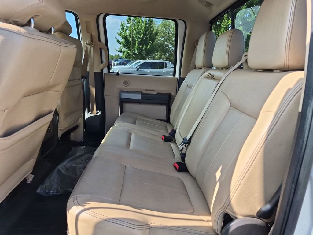 Used 2015 Ford F250 Lariat w/ Lariat Interior Package AWD/4WD image 32