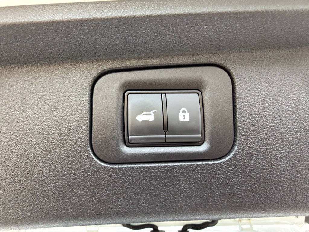 Used 2025 INFINITI QX80 Pure image 24