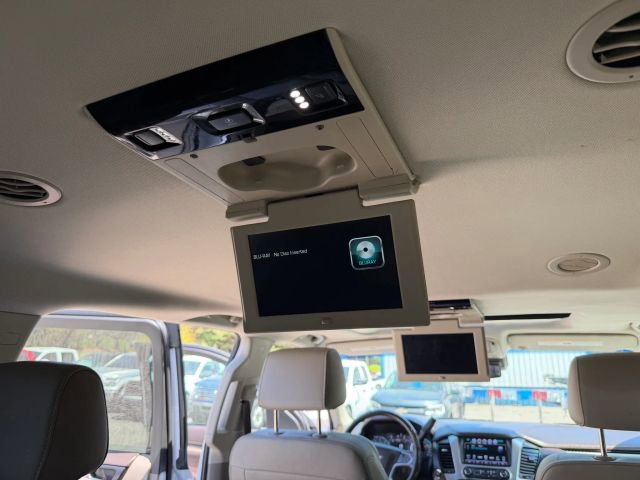 Used 2018 Chevrolet Suburban Premier image 17