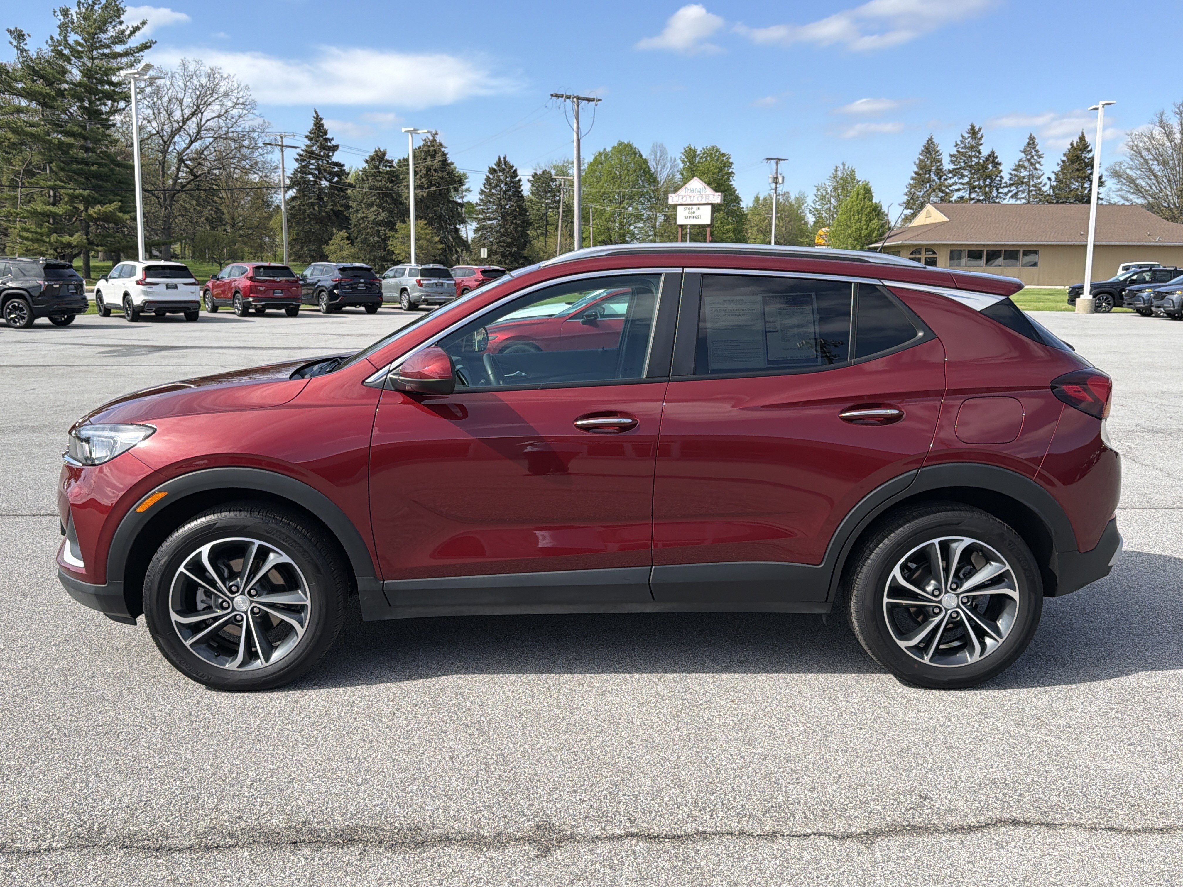 Used 2023 Buick Encore GX Select w/ Safety Package II AWD/4WD image 6