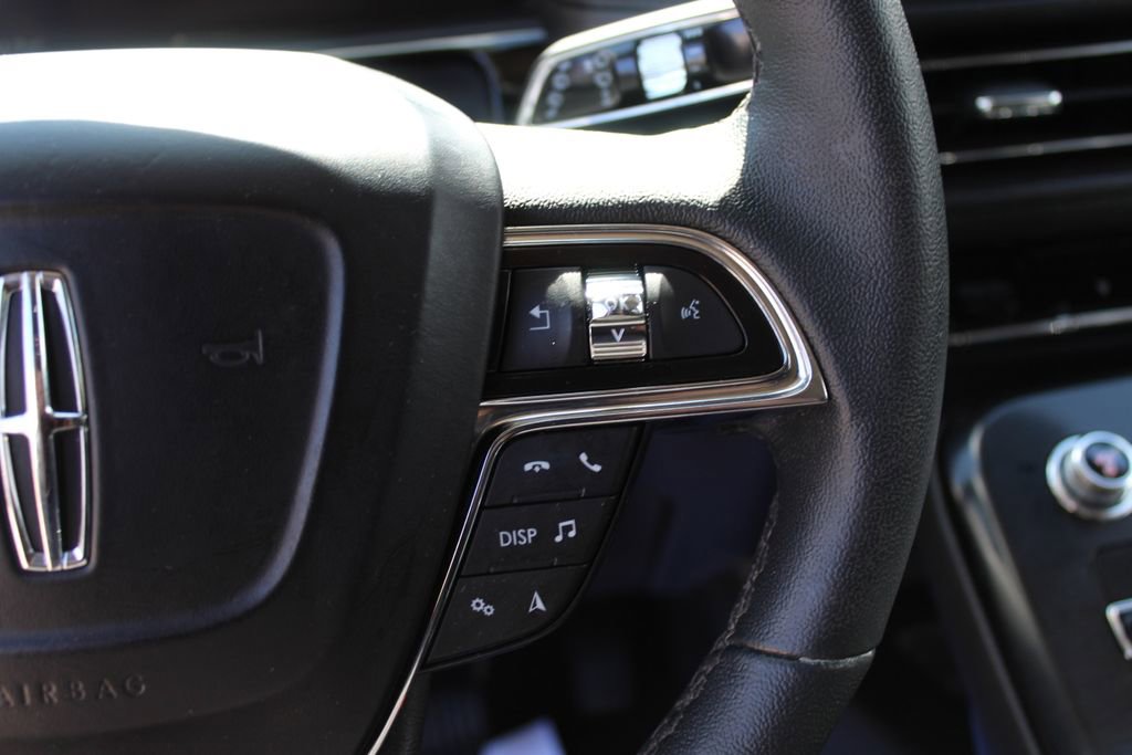 Used 2022 Lincoln Nautilus AWD image 12