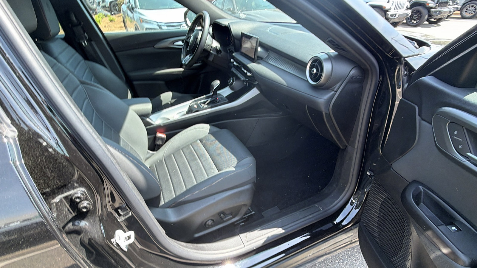 Used 2024 Alfa Romeo Tonale Sprint image 19