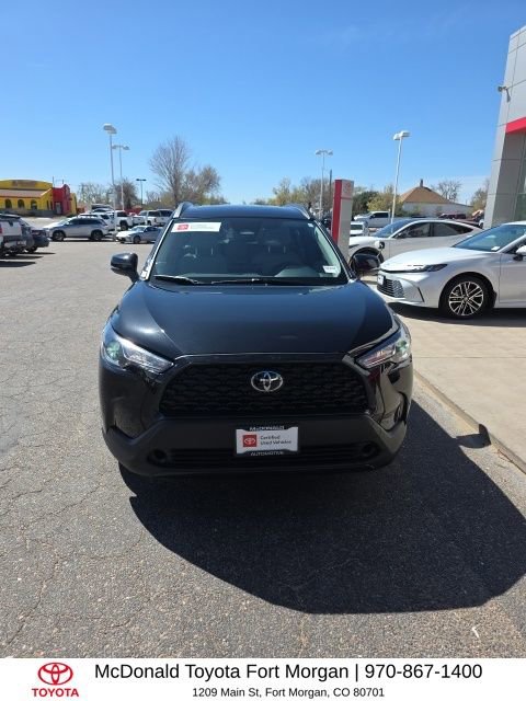 Used 2025 Toyota Corolla Cross LE w/ Moonroof Package image 8