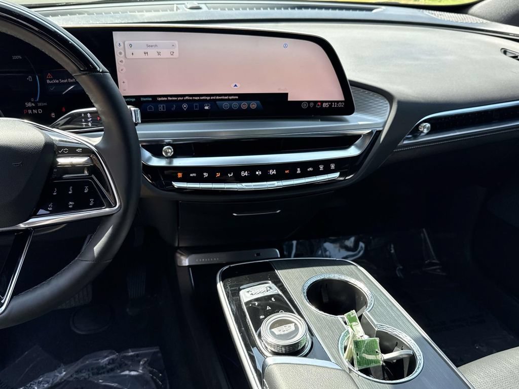 Certified 2025 Cadillac Lyriq Luxury w/ LPO, Floor Liner Package AWD/4WD image 9