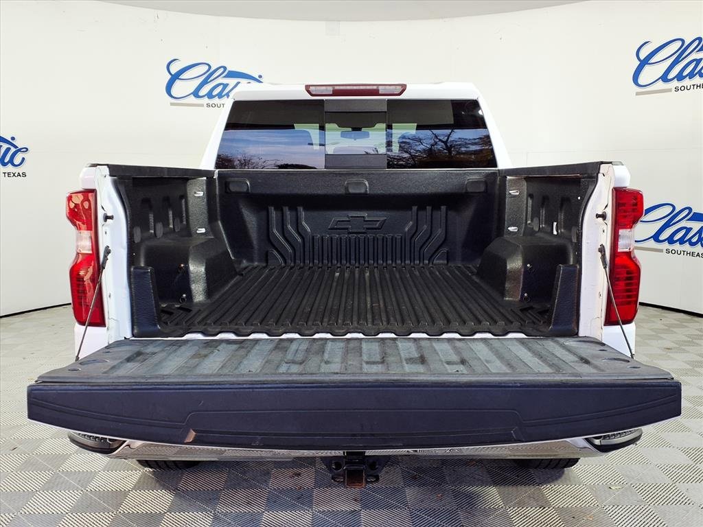 Used 2020 Chevrolet Silverado 1500 LT w/ Texas Edition image 5