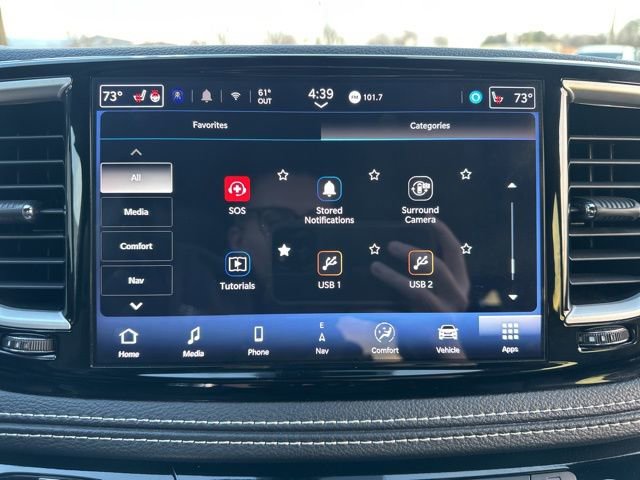 Certified 2024 Chrysler Pacifica Select image 54