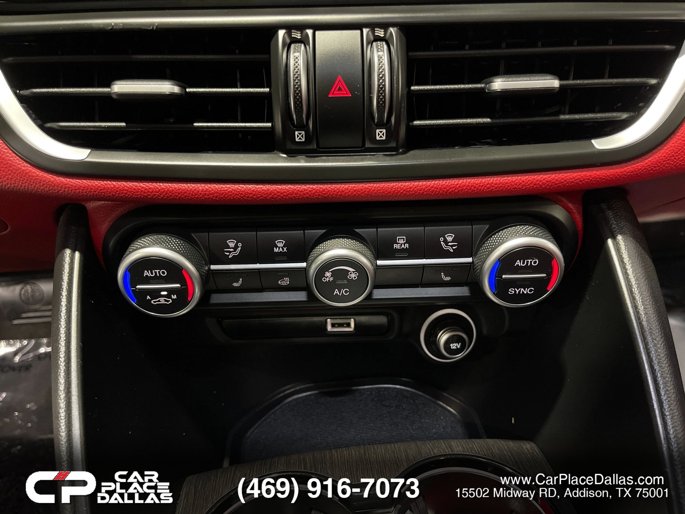 Used 2021 Alfa Romeo Giulia Ti w/ Nero Edizione RWD image 35