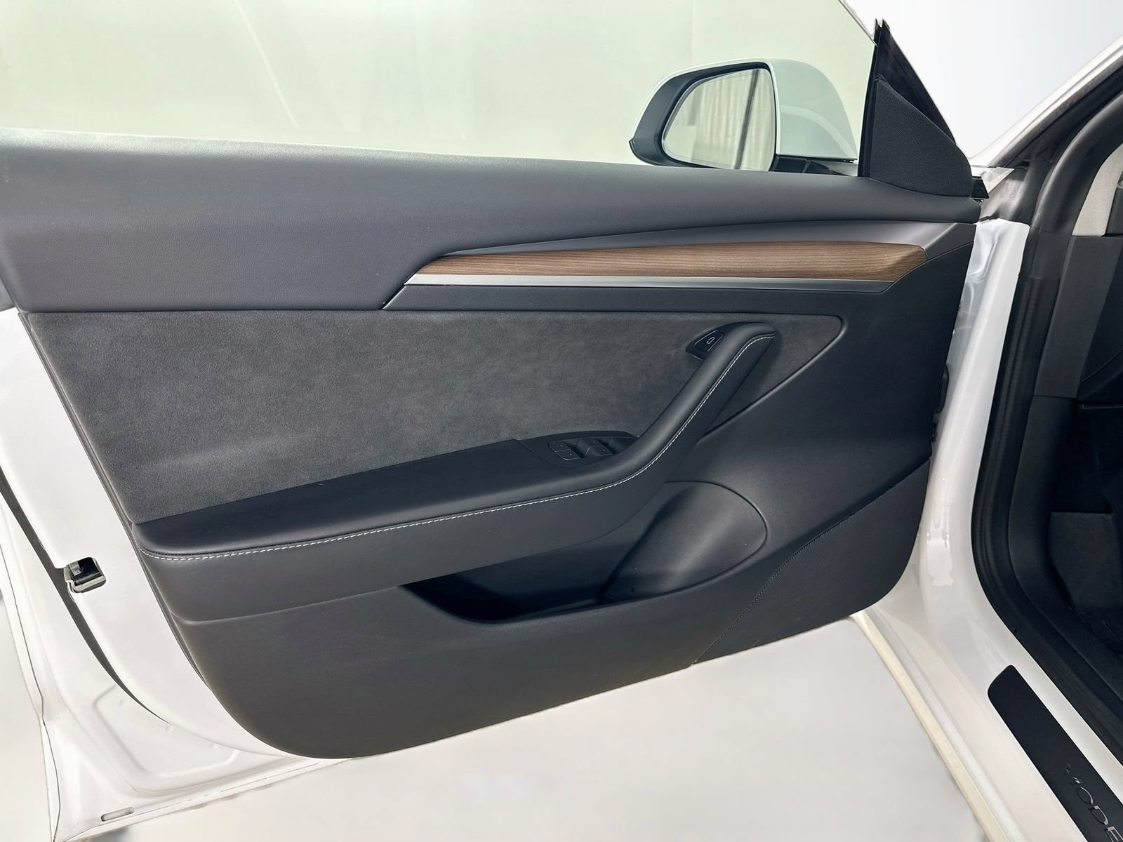 Used 2022 Tesla Model 3 Performance AWD/4WD image 15