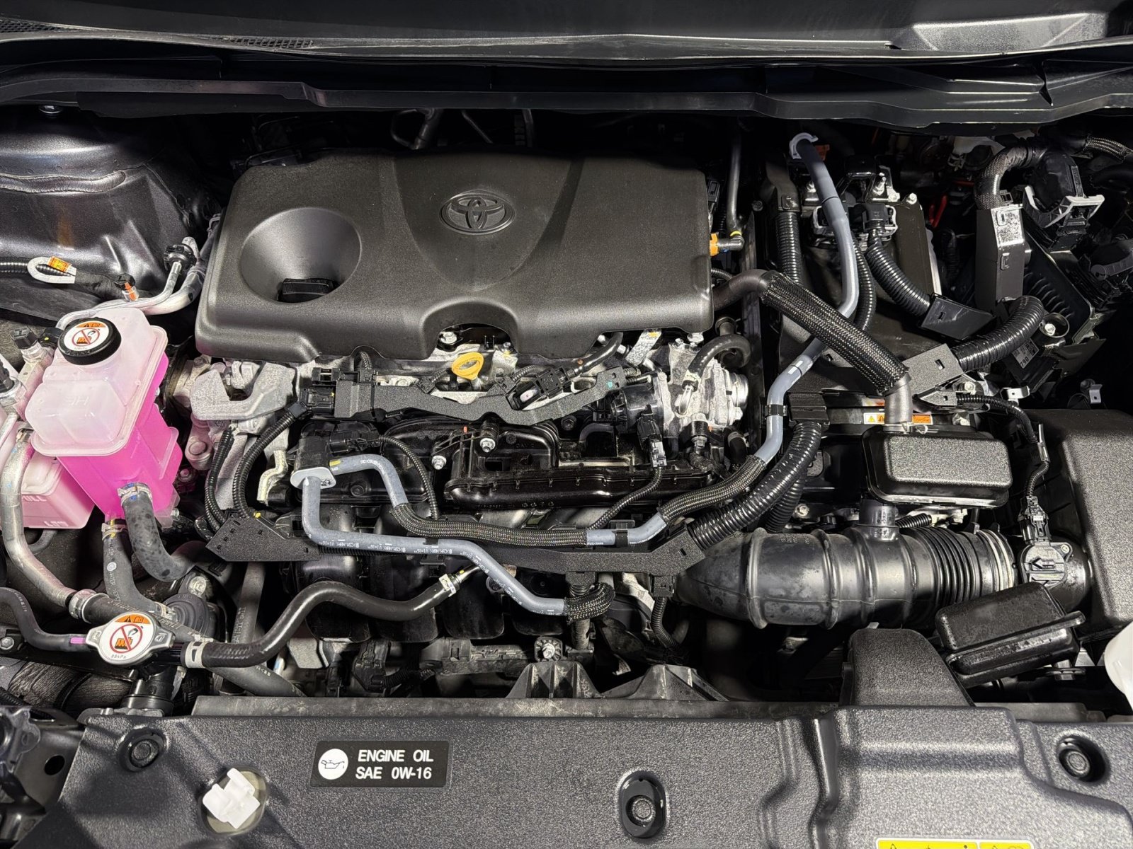 Used 2025 Toyota Sienna XLE w/ XLE Plus Package FWD image 27
