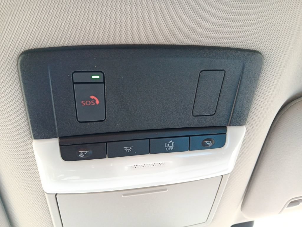 Used 2023 Nissan Pathfinder SL AWD/4WD image 25