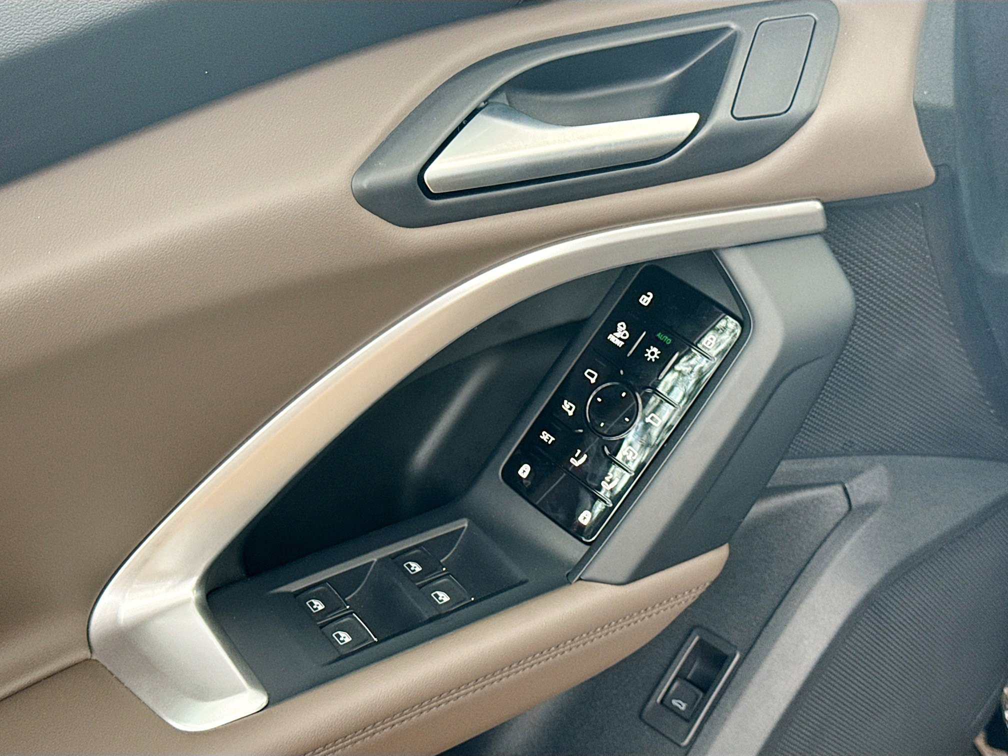 New 2025 Audi Q5 Premium Plus image 21
