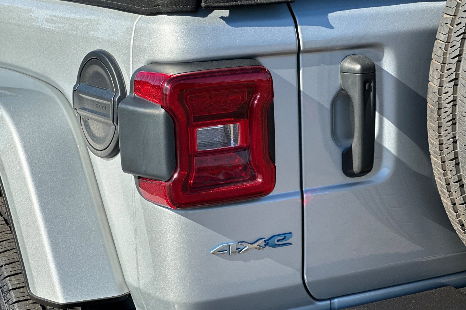 Used 2024 Jeep Wrangler Sahara 4xe image 32