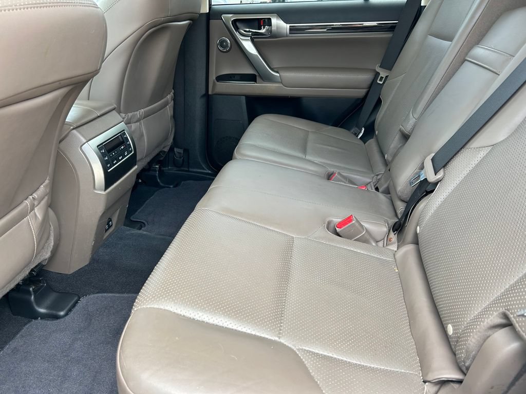 Used 2023 Lexus GX 460 Luxury AWD/4WD image 17