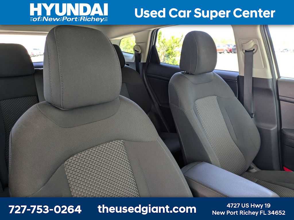 Used 2023 Kia Sportage LX FWD image 6