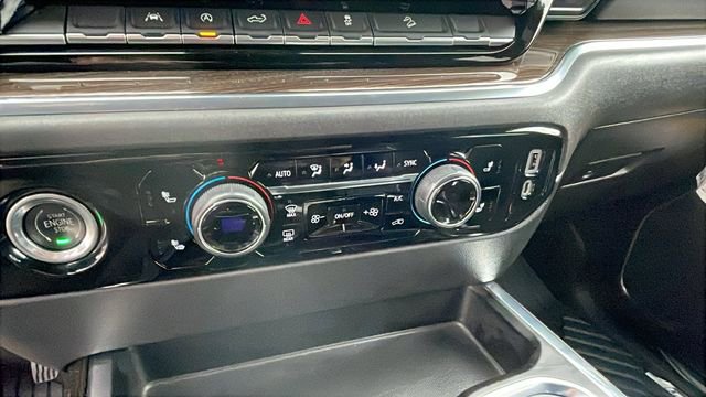 Used 2023 Chevrolet Silverado 1500 RST AWD/4WD image 18