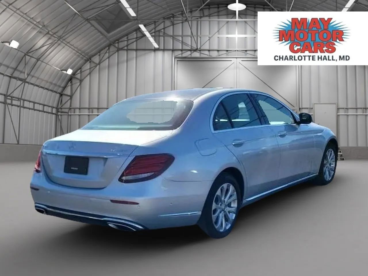 Used 2017 Mercedes-Benz E 300 4MATIC image 5