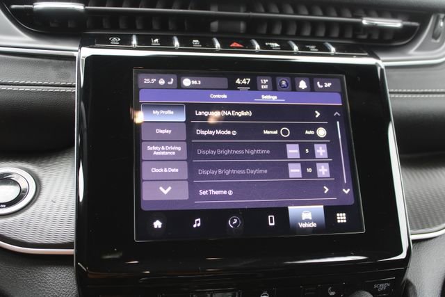 Used 2024 Jeep Grand Cherokee L Laredo image 29