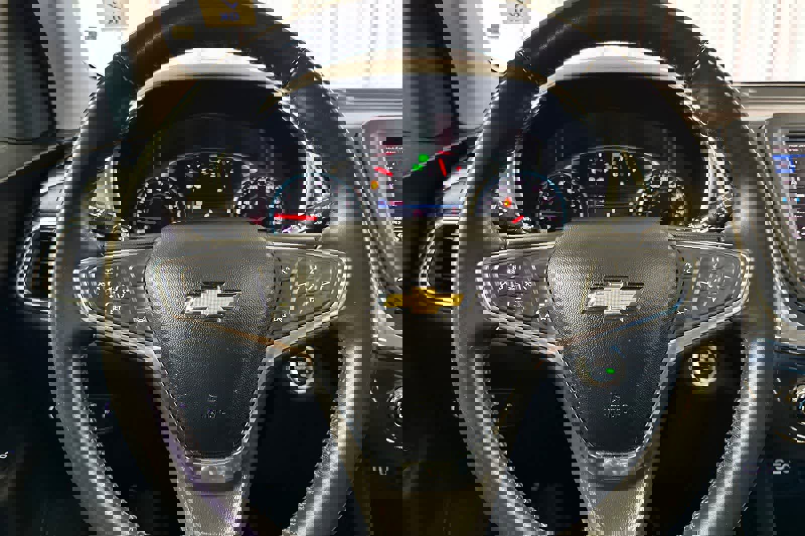 Used 2021 Chevrolet Equinox LT w/ Driver Convenience Package image 29