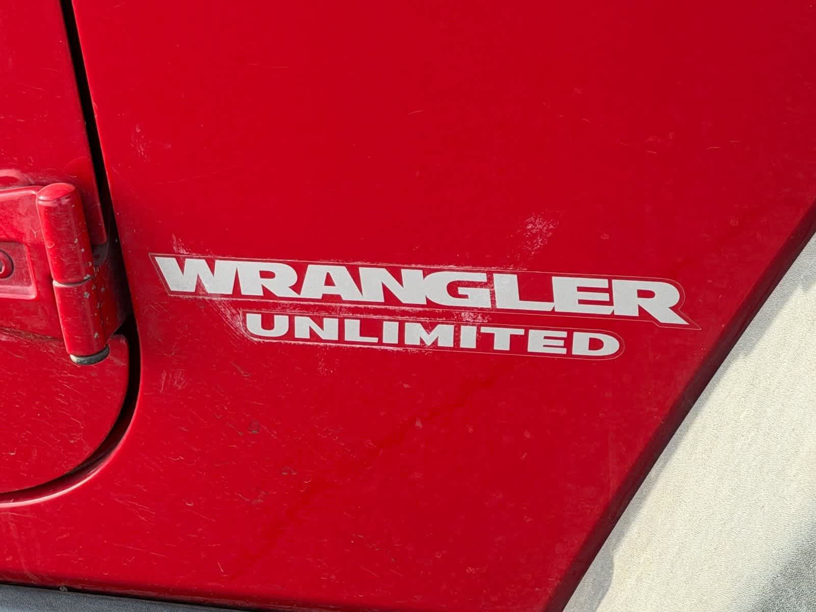 Used 2010 Jeep Wrangler Unlimited Rubicon AWD/4WD image 8