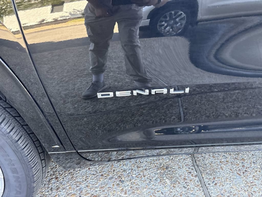 Certified 2024 GMC Acadia Denali w/ LPO, Floor Liner Package AWD/4WD image 32