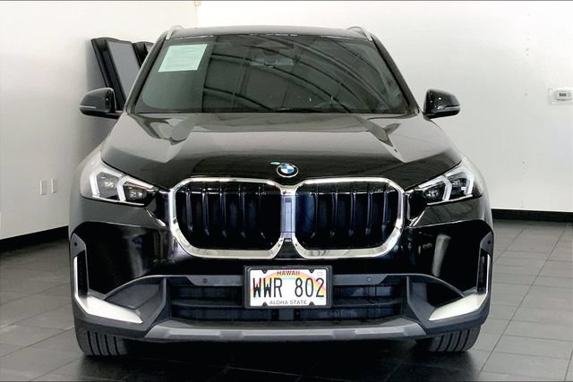 Certified 2023 BMW X1 xDrive28i w/ Convenience Package AWD/4WD image 3