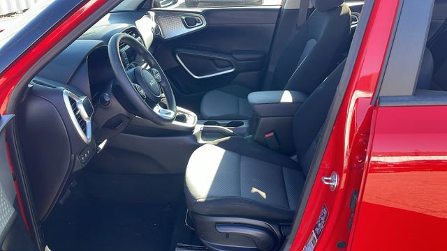 Used 2024 Kia Soul LX w/ Option Group 015 image 23