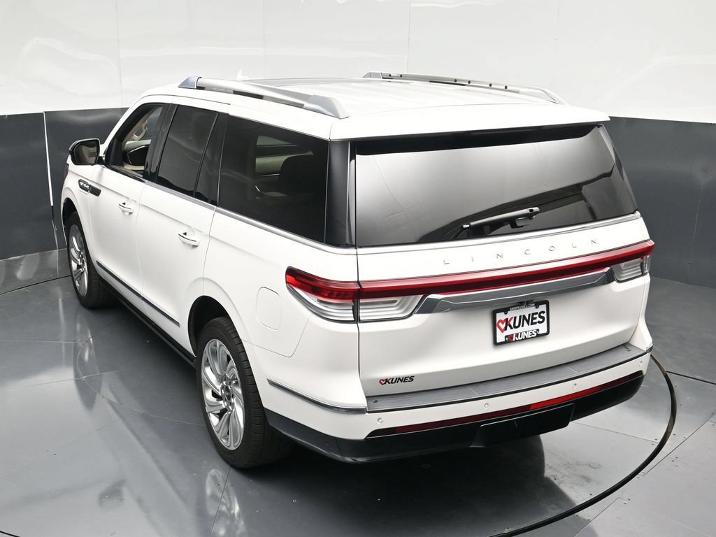 Used 2024 Lincoln Navigator Premiere AWD/4WD image 55