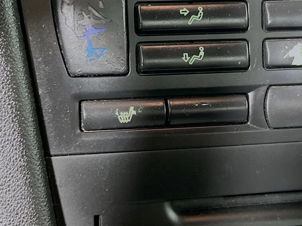 Used 2004 Saab 9-3 Aero image 19