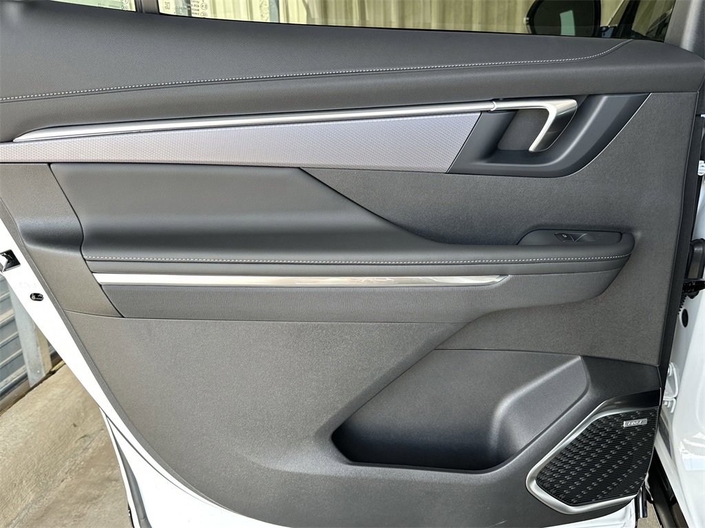 New 2025 Buick Enclave Sport Touring w/ Power Package image 30