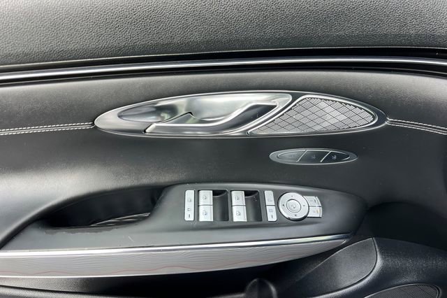 Used 2024 Genesis GV70 2.5T w/ Advanced Package image 14