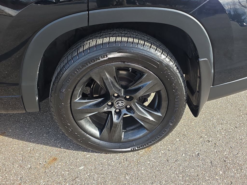 Used 2017 Toyota Highlander Limited Platinum image 35