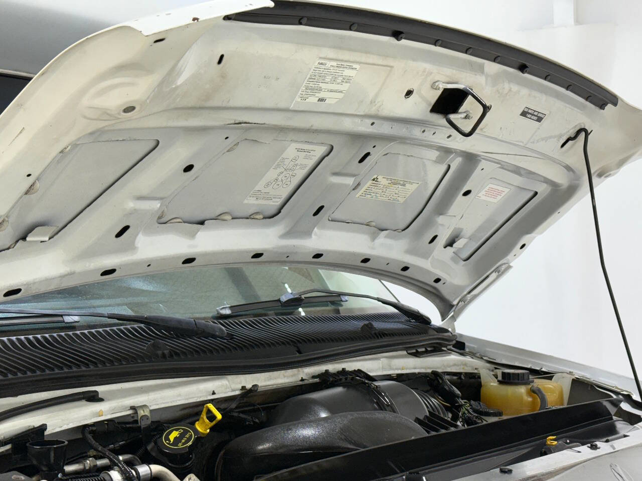 Used 2016 Ford E-350 and Econoline 350 Super Duty w/ Shuttle Bus Prep Package image 81