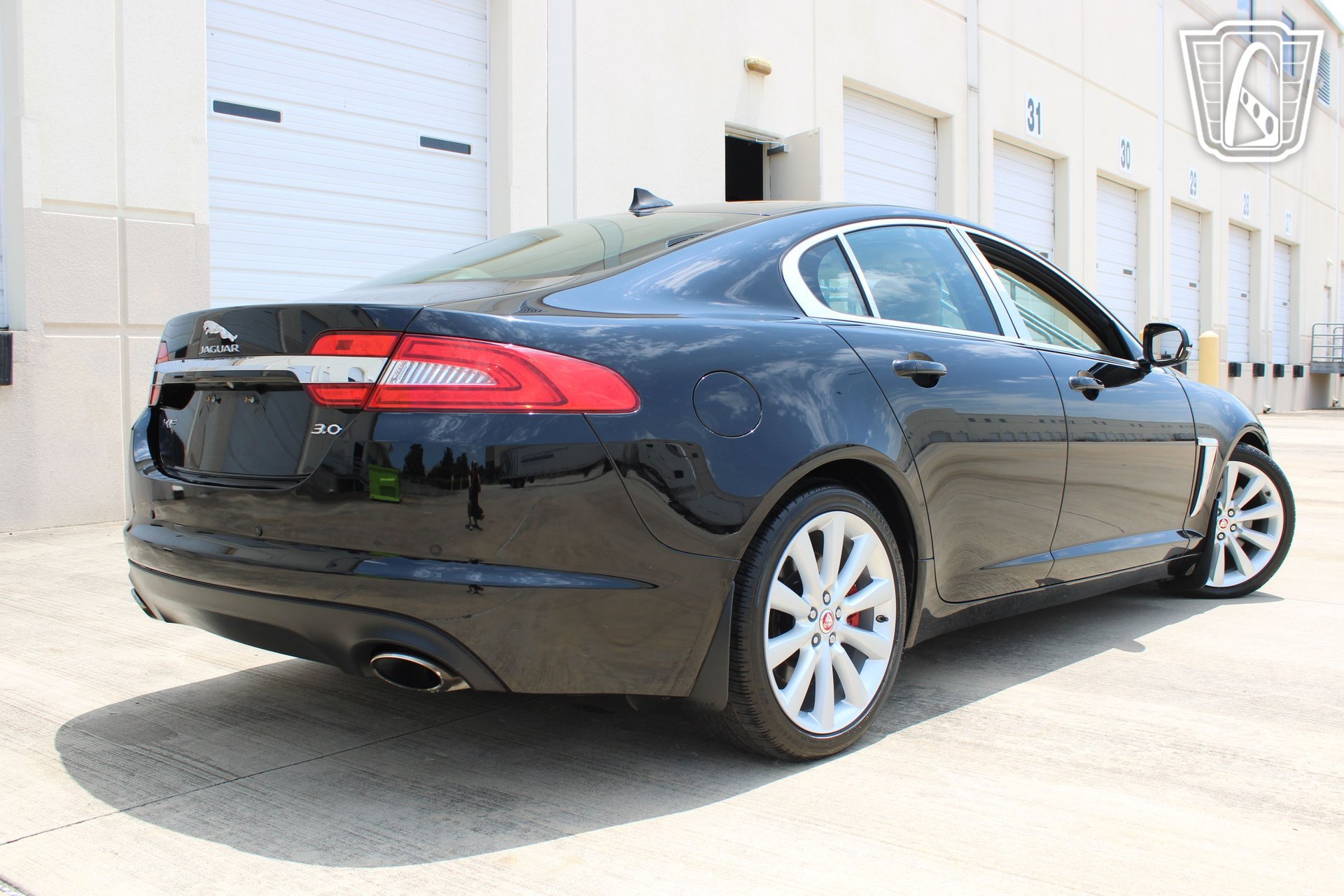 Used 2014 Jaguar XF 3.0 RWD image 31