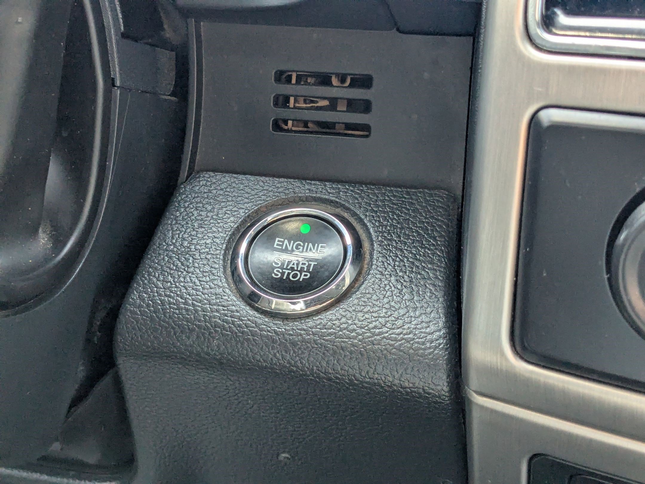 Used 2022 Ford F450 Platinum w/ FX4 Off-Road Package image 24