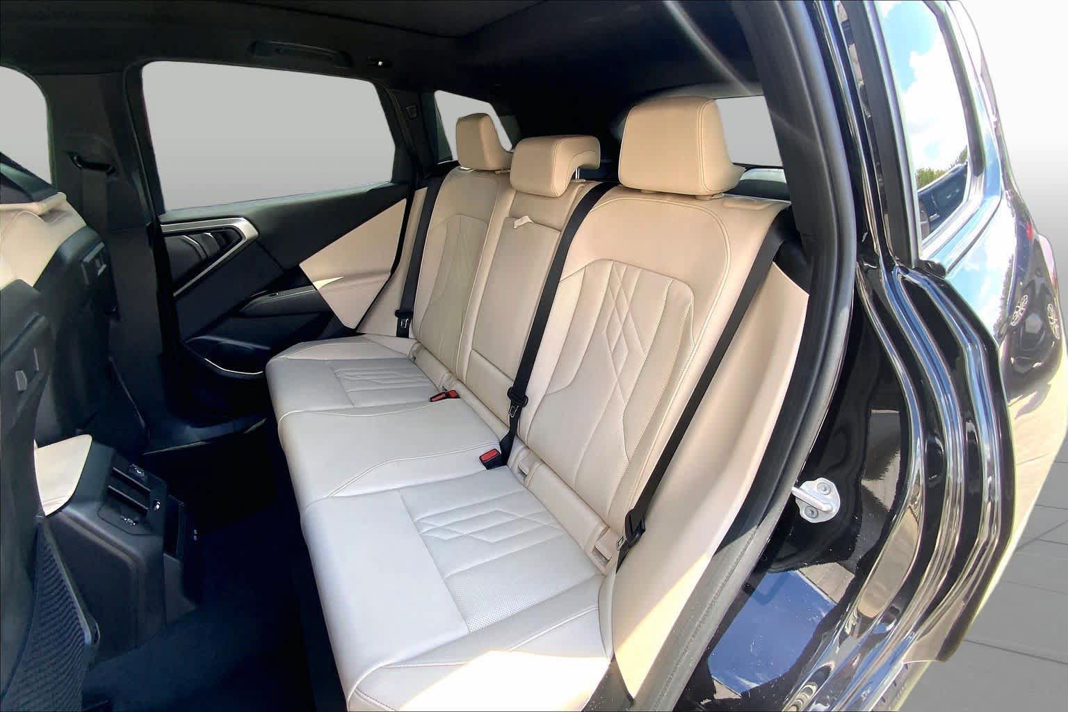 Used 2025 BMW X3 xDrive30i w/ M Sport Package AWD/4WD image 21